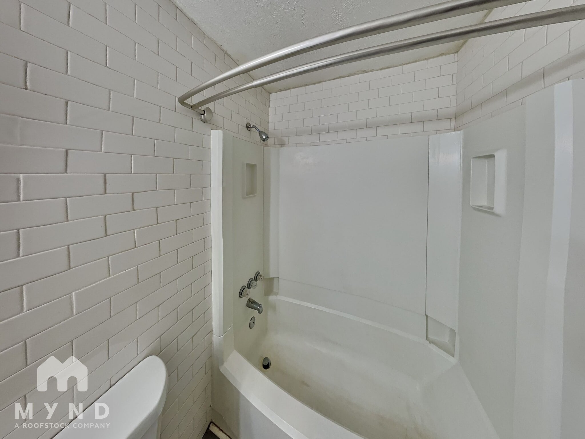 Building Photo - 7992 Shady Oak Trail