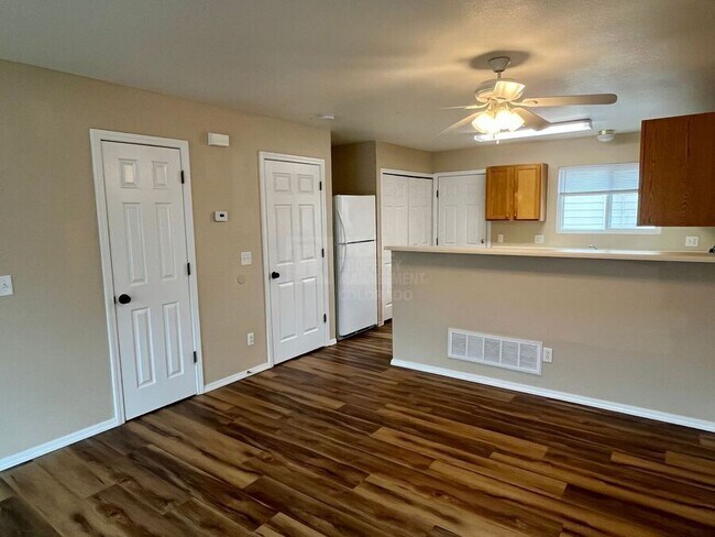 Building Photo - 2645 Bannister Ct