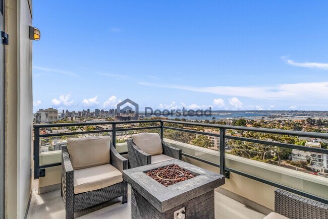 Building Photo - 475 Redwood St