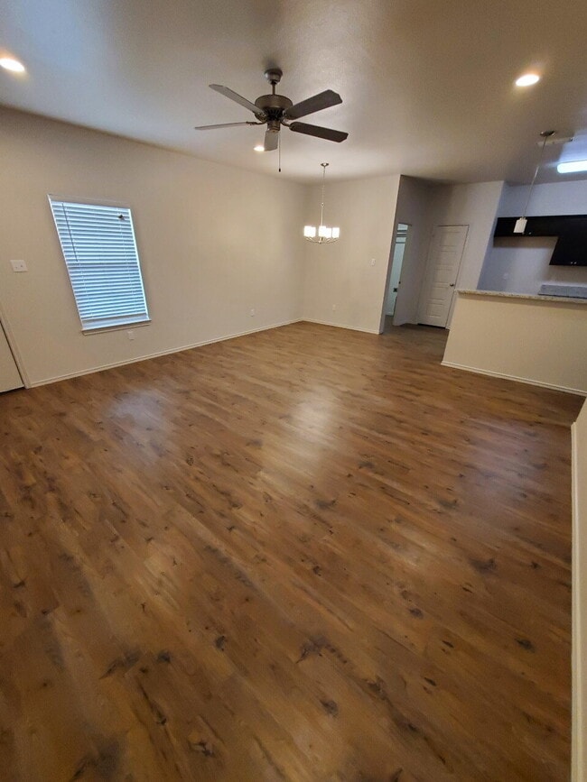 Building Photo - "Charming 3-Bedroom Duplex Retreat with 2 Baths in the Heart of Lubbock – 1360 Sq Ft of Cozy Livi...
