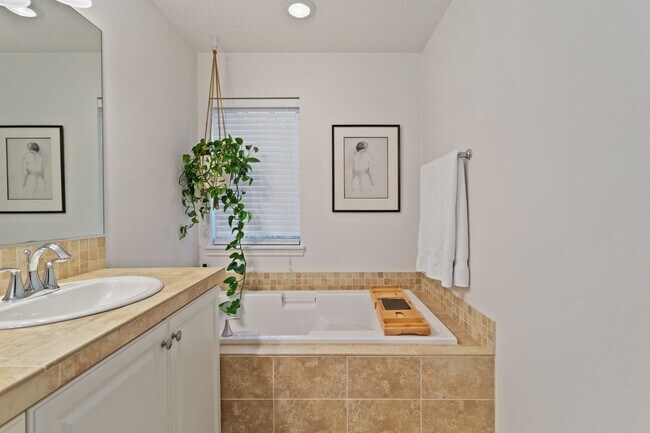 Building Photo - Bethany Beauty! 2 Bed 2.5 Bth + Office Townhome + 2 Car Garage + W/D + Wi-Fi Included