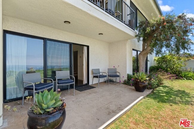 Building Photo - 29700 Zuma Bay Way