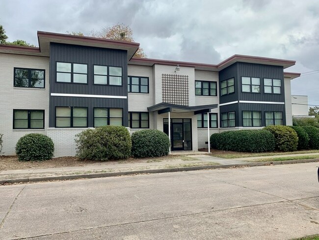 Primary Photo - 100 Marcy St