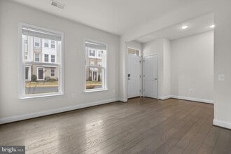 Building Photo - 17357 Redshank Rd