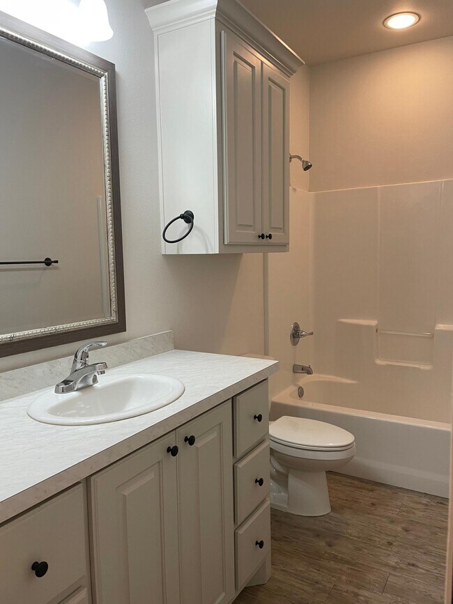 Building Photo - 2506 112th St