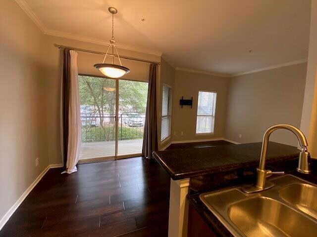 Building Photo - 6000 Shepherd Mountain Cove