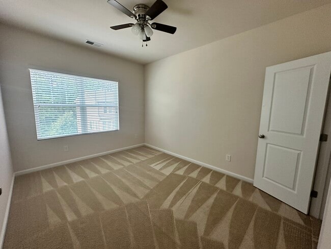 Building Photo - 1460 Salem Creek Dr