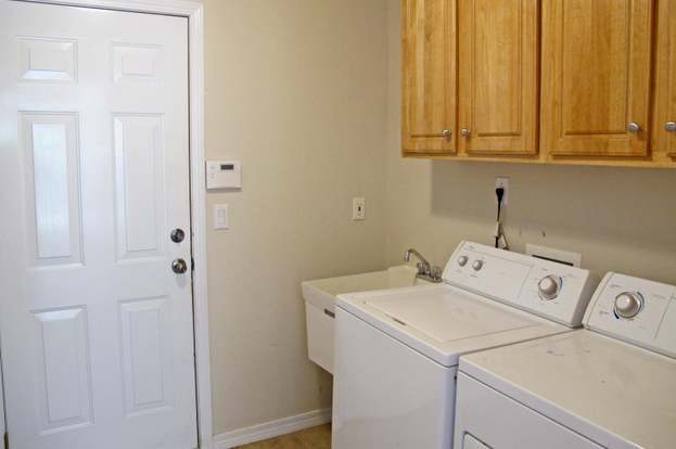 Building Photo - 4150 Oak Pointe Dr