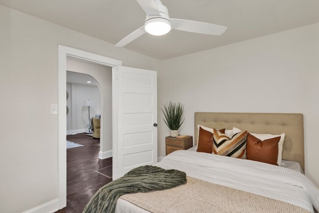 Building Photo - Avondale Gem!! - 3 Bed/2 Bath