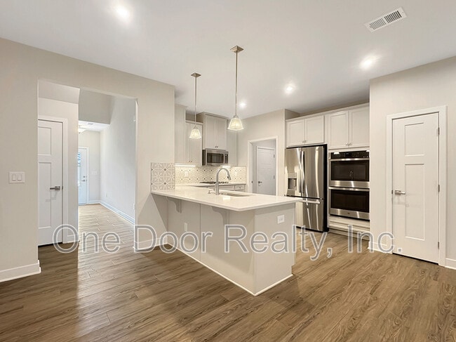 Building Photo - 105 Ironsmith Wy