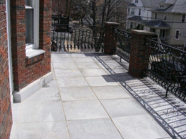 Building Photo - 53 Marshall St