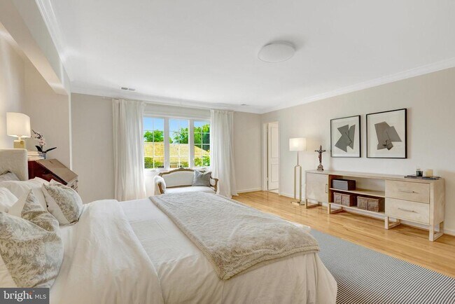 Building Photo - 6305 Dunaway Ct