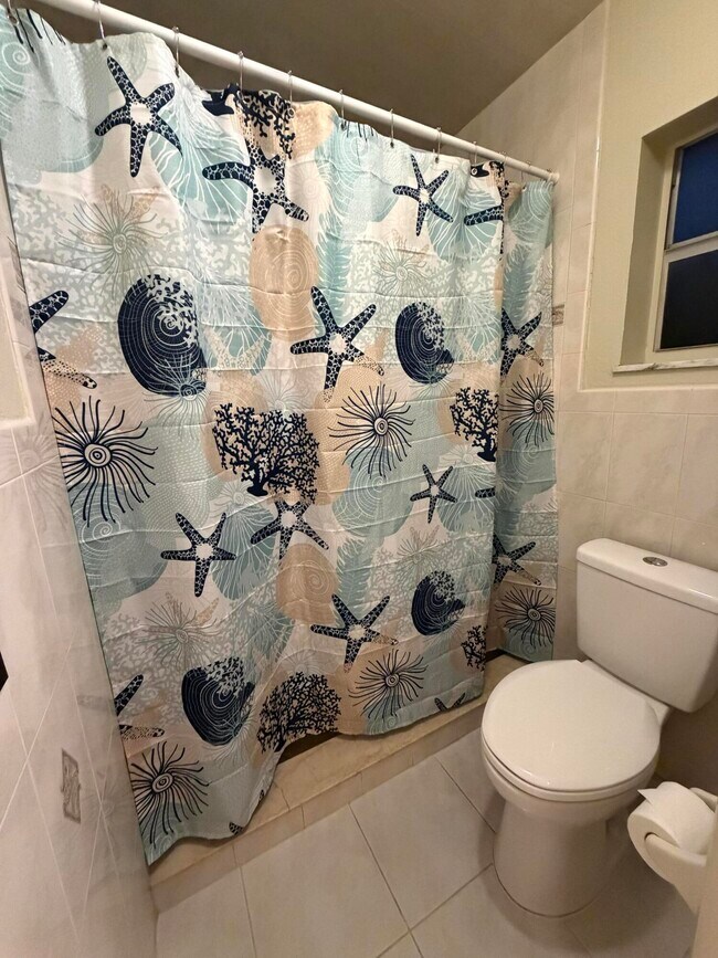 Building Photo - 1207 Australian Ave