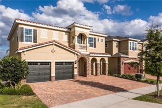 Building Photo - 241 Lasso Dr