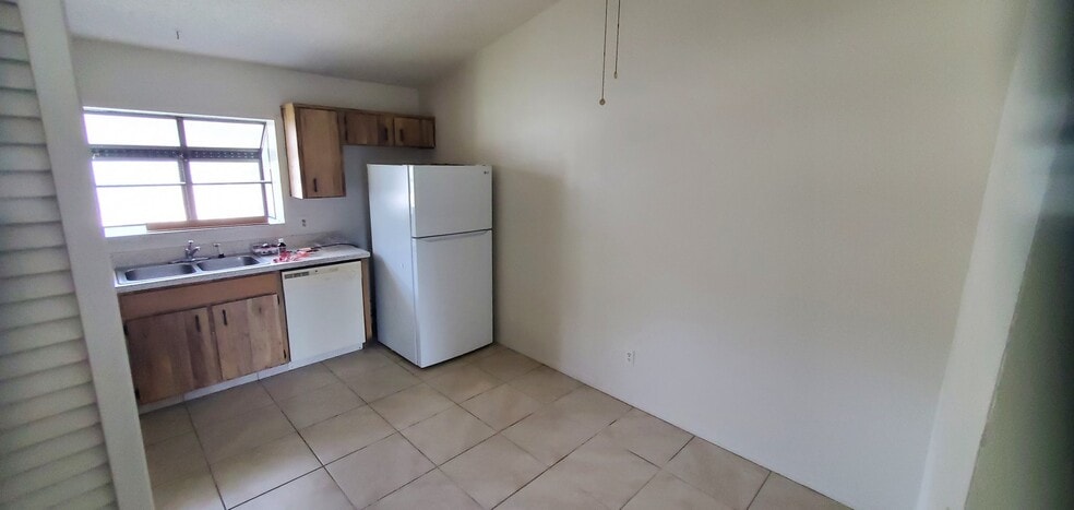 Building Photo - 1222 Tino Ct