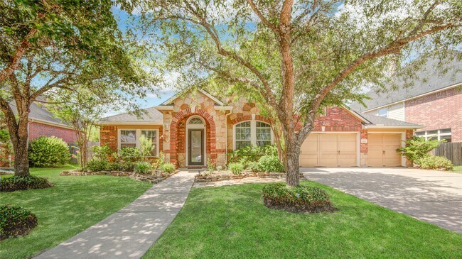 Building Photo - 2422 Monarch Terrace Dr