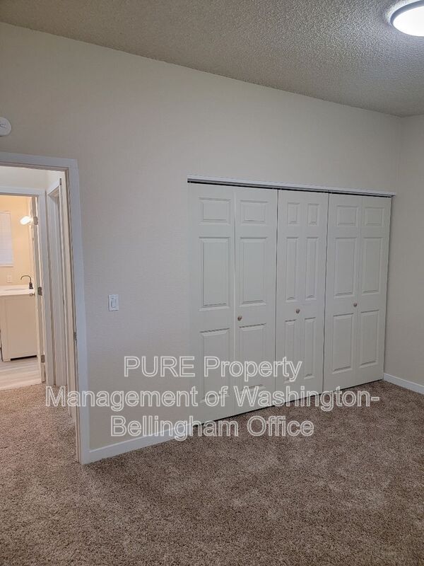 Building Photo - 3350 Cherrywood Ave