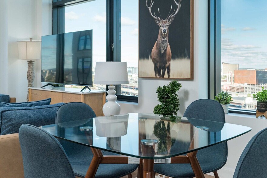 Building Photo - 360 Foley St