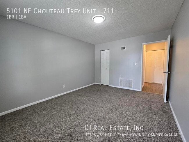 Building Photo - 5101 NE Chouteau Trafficway