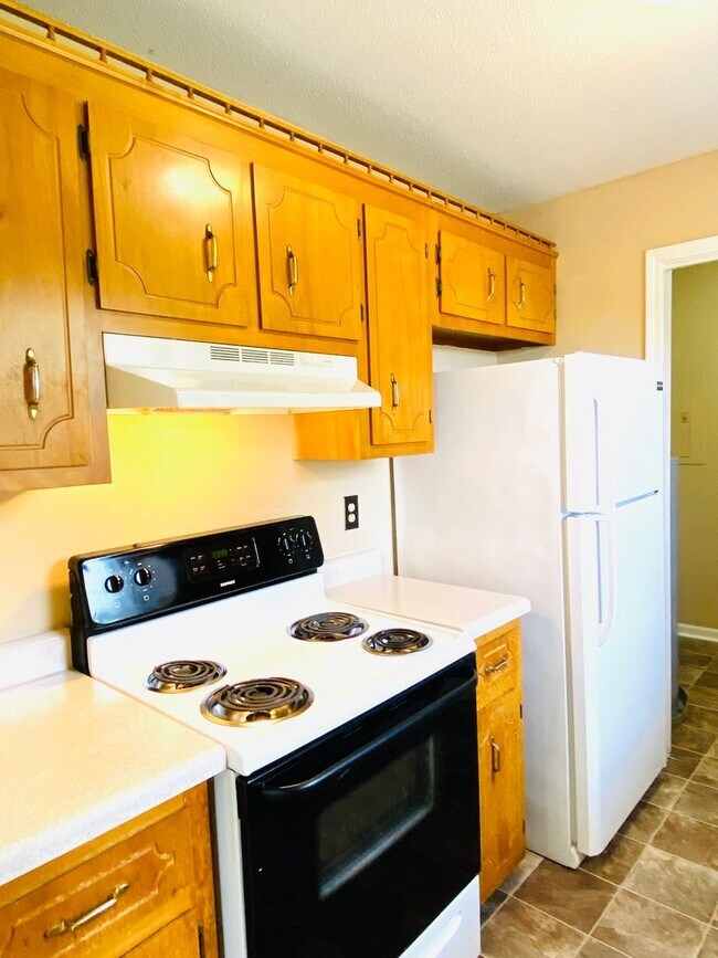 Building Photo - Charming Ranch Home