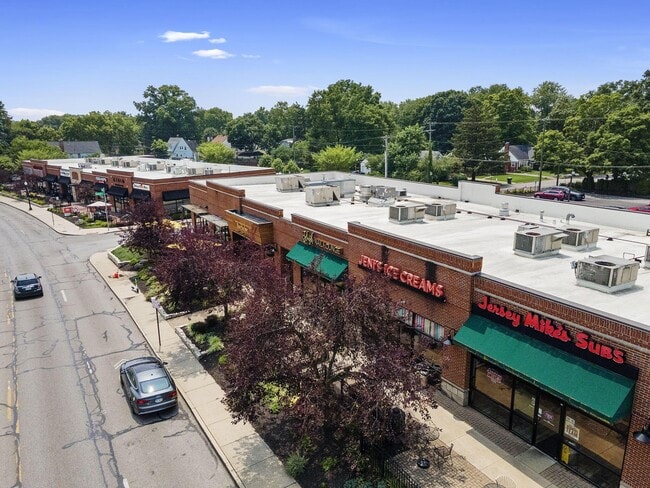 Building Photo - 472 Tibet Rd