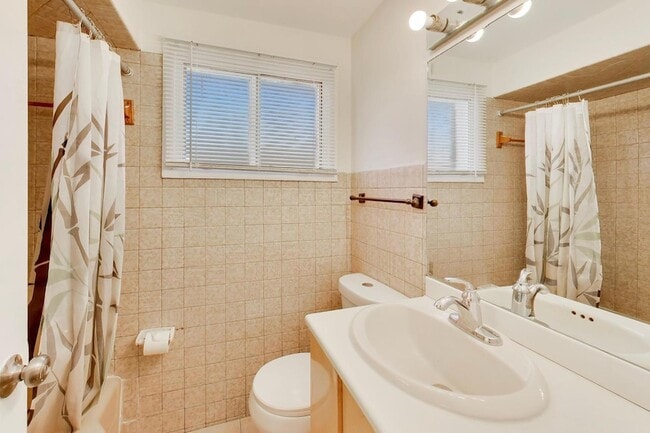 Building Photo - 4908 Carol St