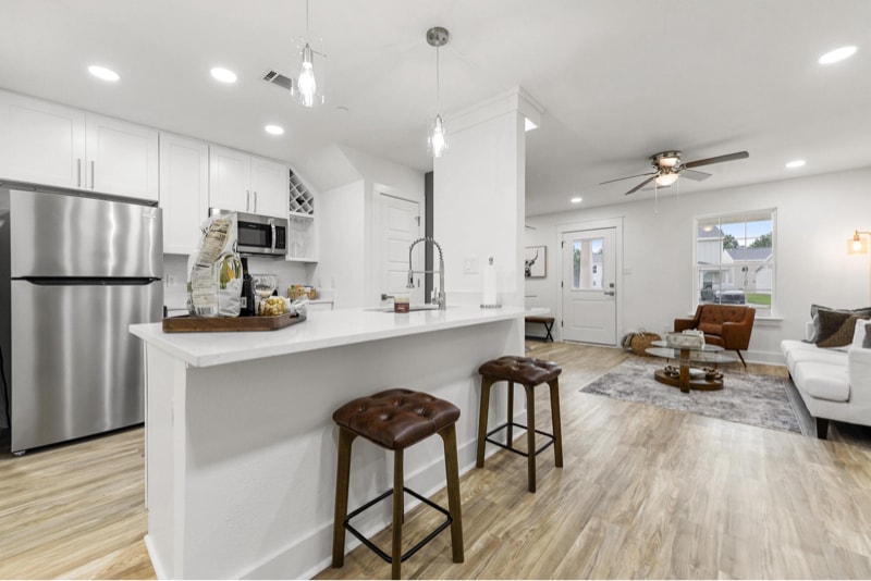 Building Photo - 1016 Middle Ln