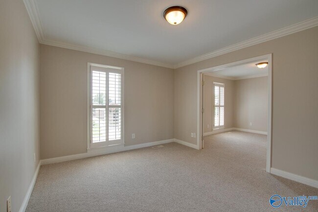 Building Photo - 3017 Brunswick Cir SE