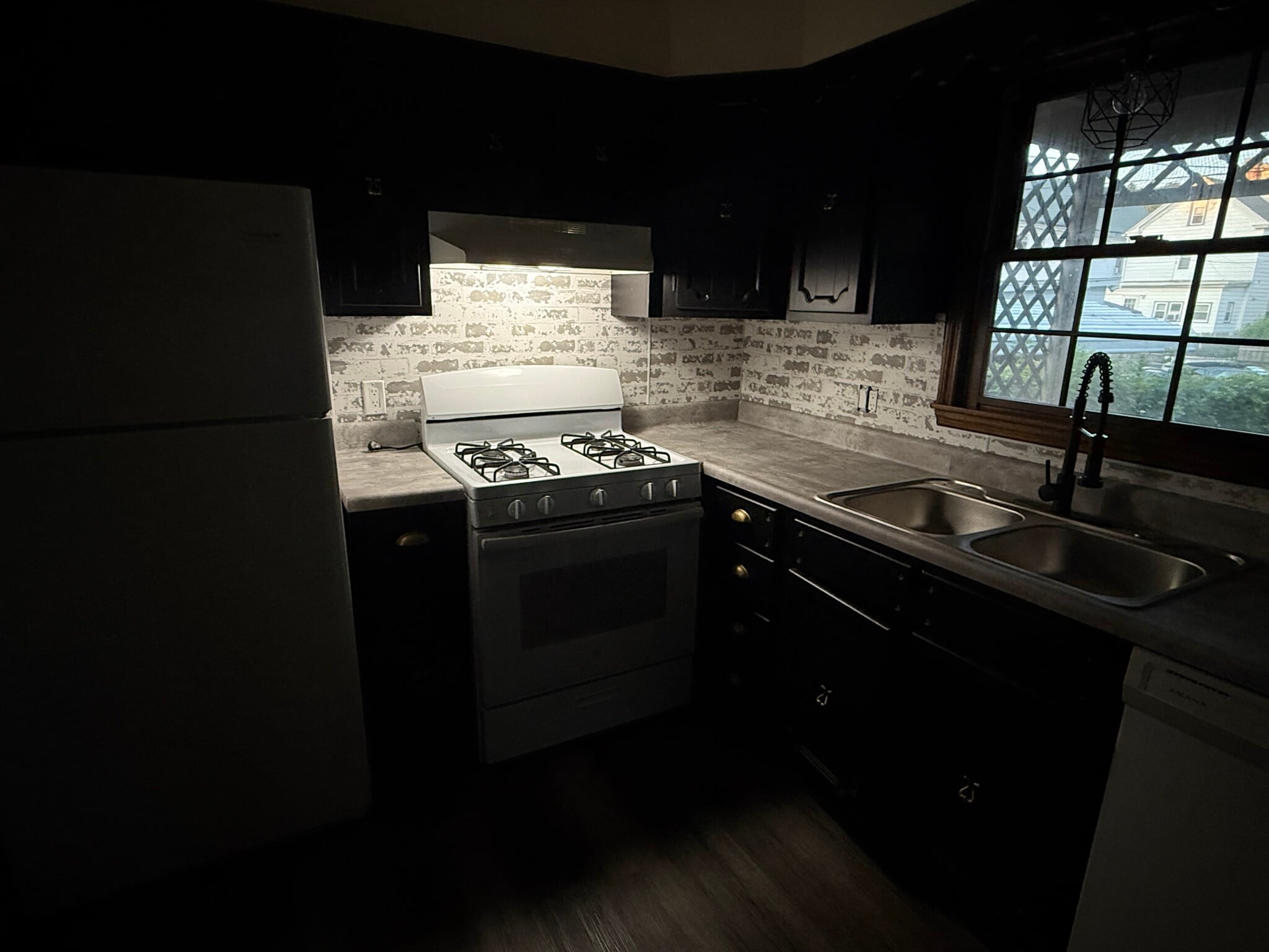 Kitchen - 208 5th Ave