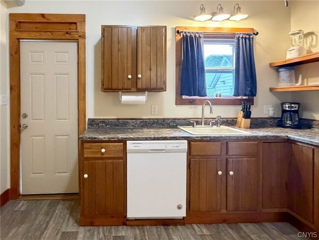 Building Photo - 1017 White Pl