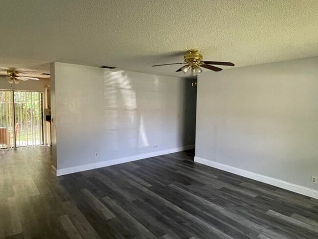 Building Photo - 4895 Badger Ave