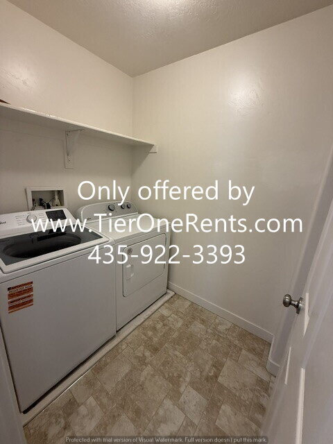 Building Photo - NO DEPOSIT option available for qualified renters!