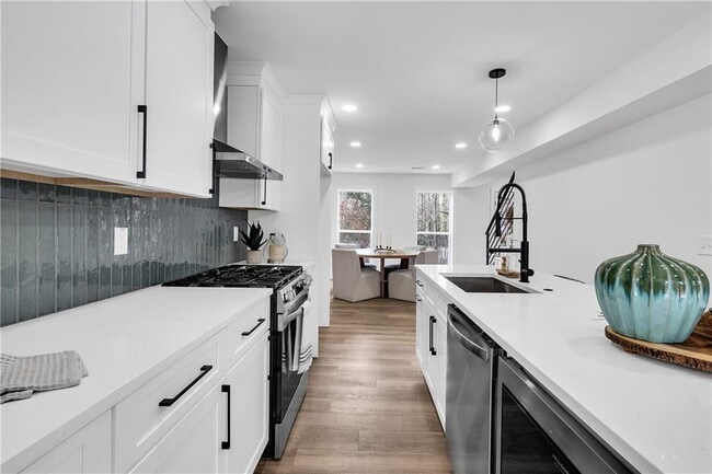 Building Photo - 3290 Ethan Dr