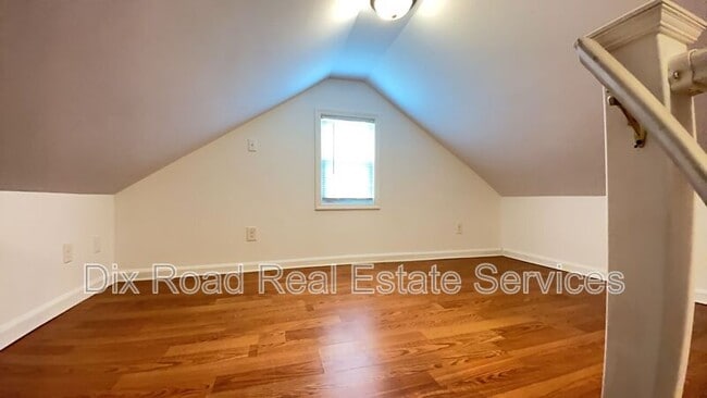 Building Photo - 1425 Welsh Ave