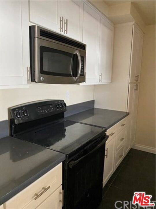 Building Photo - 5334 Lindley Ave