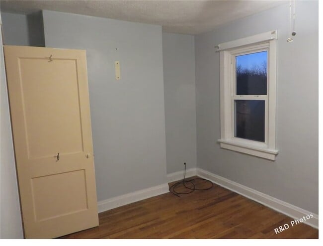 Building Photo - 4317 Ludwick St