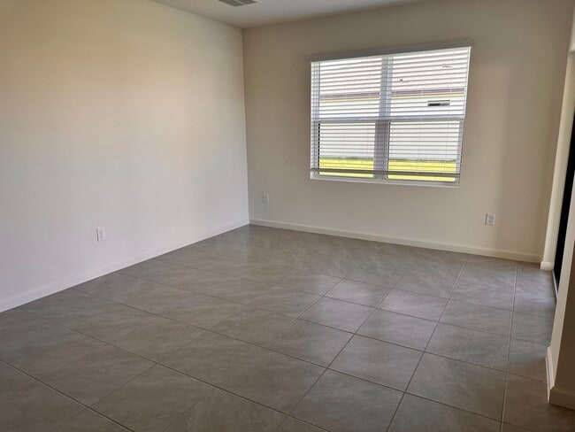 Building Photo - 6404 Topaz Dr