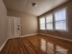 Building Photo - 1158 S Mason Ave