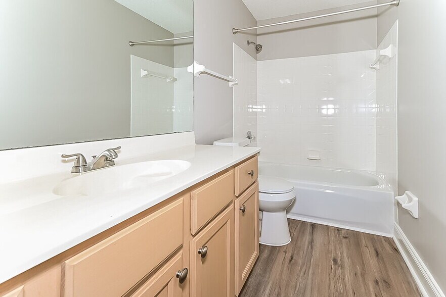 Building Photo - 1555 Appling Wood Cove N