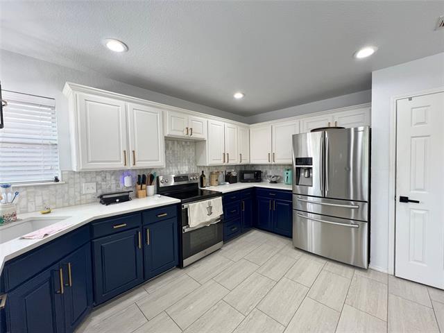 Building Photo - 717 Ridgehill Dr