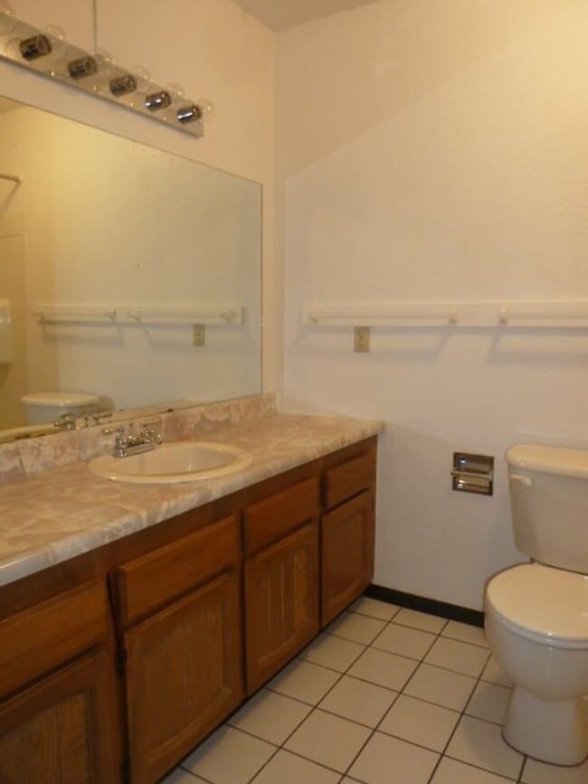 Building Photo - Single Level Home in McKinelyville