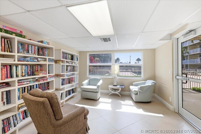 Building Photo - 2929 S Ocean Blvd