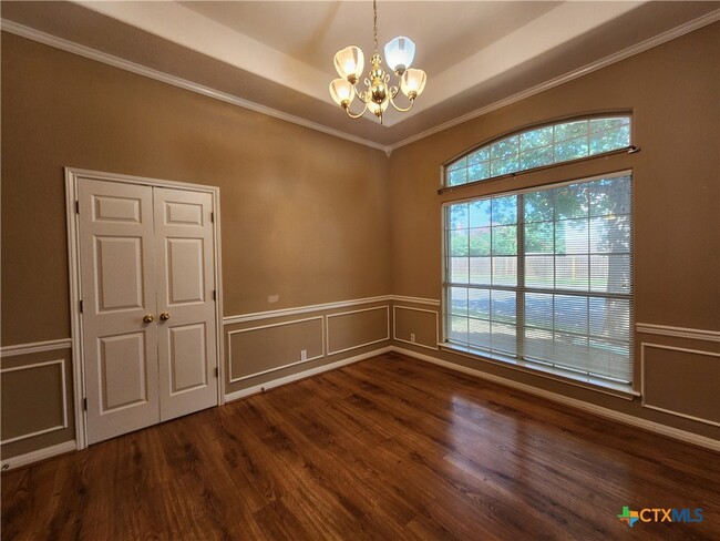Building Photo - 1771 Oak Glen