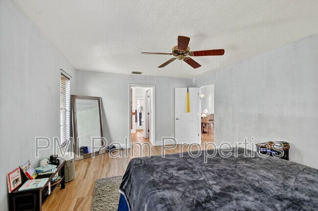 Building Photo - 2700 Yarmouth Dr