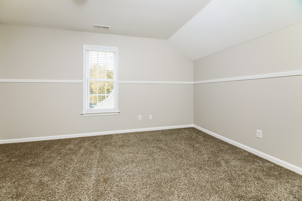 Building Photo - 141 Hutson Ln