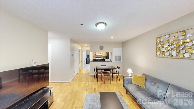 Building Photo - 424 Mather Green Ave
