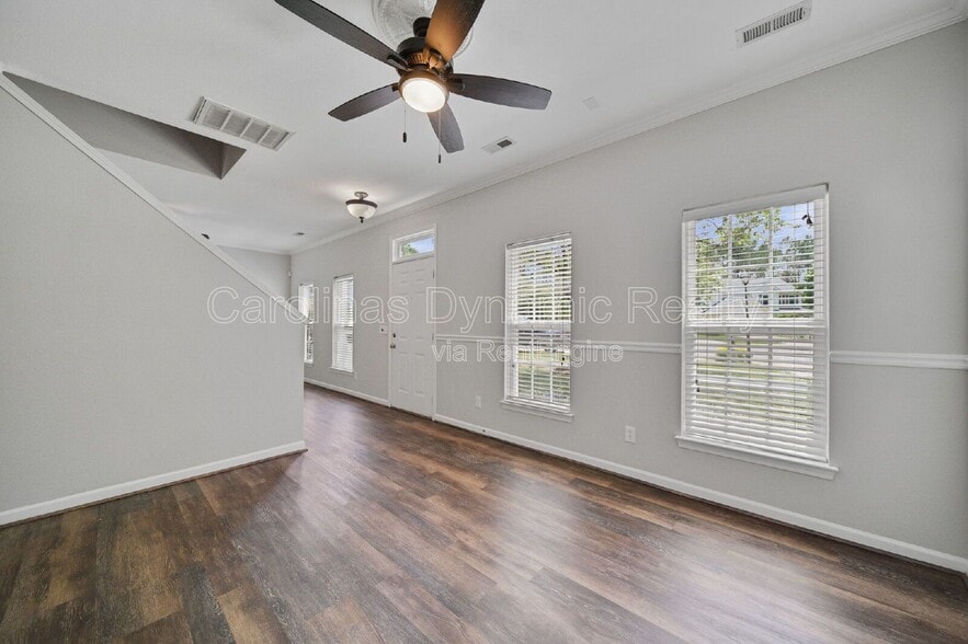 Building Photo - 6435 Gatesville Ln