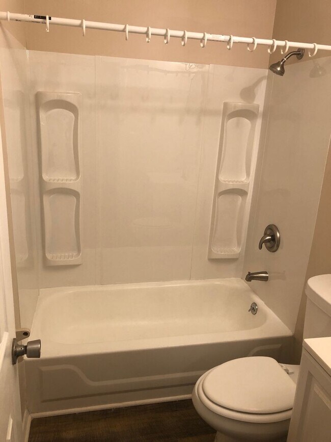 Building Photo - 1130 Wendall Ave