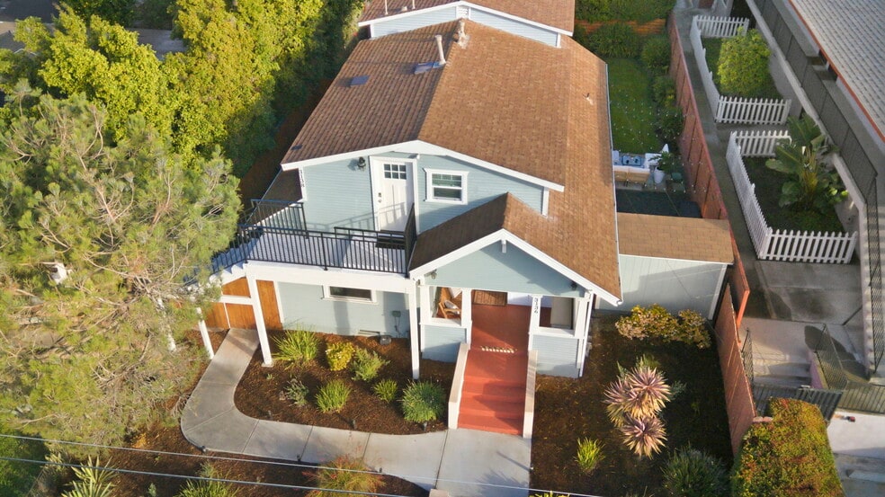 Building Photo - 3136 Grape St