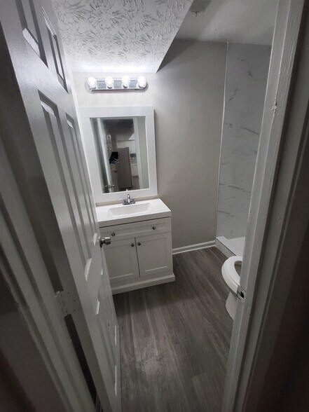 Building Photo - 9310 Cedar Ridge Dr NW